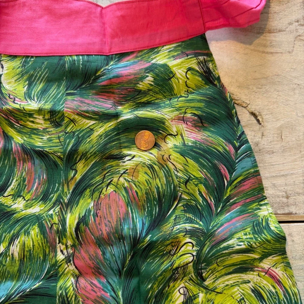 Vintage Handmade Tropical Feather Print Half Apron Pink Green Retro Sweetheart